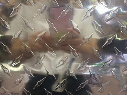 防滑鋁板-花紋防滑鋁板批發-規格全價格低(圖2)