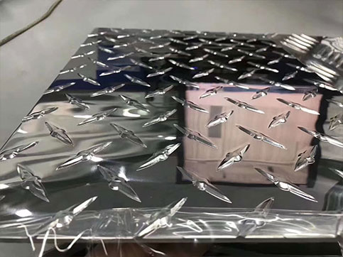 壓花花紋鋁板-五條筋、橘皮、扁豆型壓花花紋板(圖3) 壓花花紋鋁板圖片-2.jpg