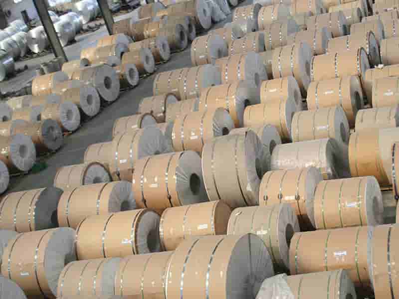 山東鋁卷成品庫(kù)存圖片