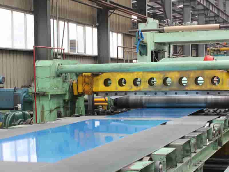 山東鋁板開(kāi)平圖片